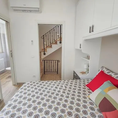 Casa Centralissima Mentana Ingresso Indipendente *