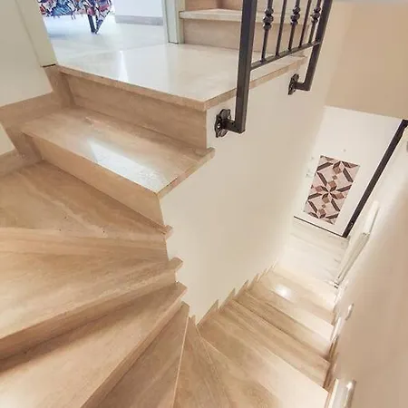 Casa Centralissima Mentana Ingresso Indipendente *