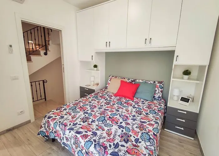 Casa Centralissima Mentana Ingresso Indipendente Διαμέρισμα *