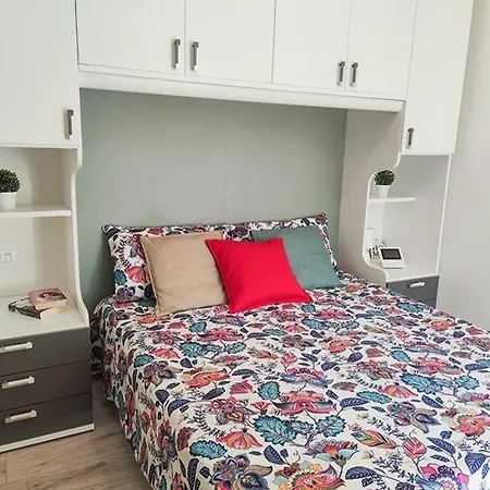 Casa Centralissima Mentana Ingresso Indipendente *