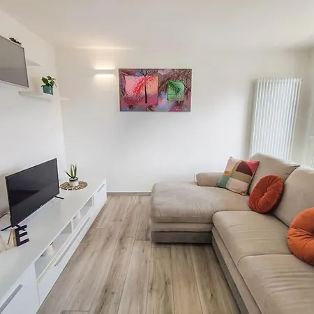 Casa Centralissima Mentana Ingresso Indipendente